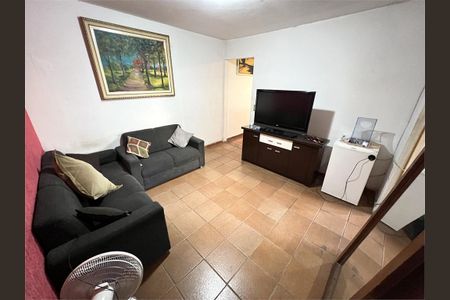 Casa à venda com 3 quartos, 180m² em Vila Dionisia, São Paulo