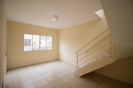 SALA de casa de condomínio à venda com 2 quartos, 100m² em Sítio do Mandaqui, São Paulo