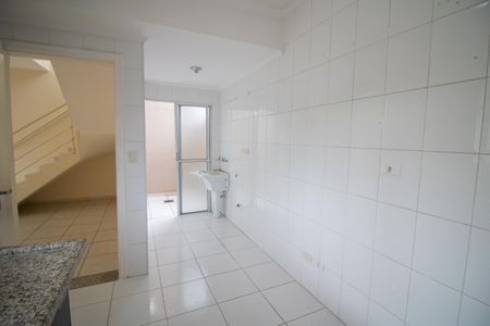 Casa de condomínio à venda com 100m², 2 quartos e 1 vagaCOZINHA E ÁREA DE SERVIÇO