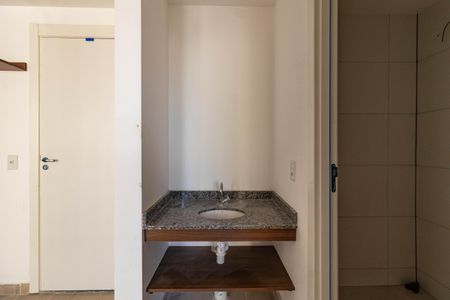 Apartamento à venda com 38m², 2 quartos e sem vaga Apartamento à venda com 38m², 2 quartos e sem vagaBanheiro