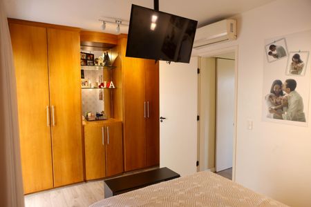 Casa à venda com 159m², 2 quartos e 2 vagas