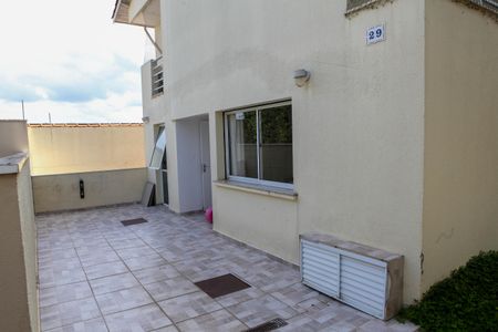 Casa à venda com 159m², 2 quartos e 2 vagas