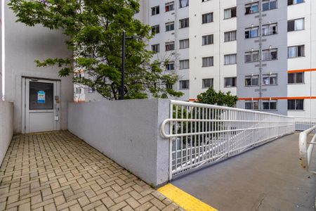 Apartamento para alugar com 42m², 2 quartos e sem vaga