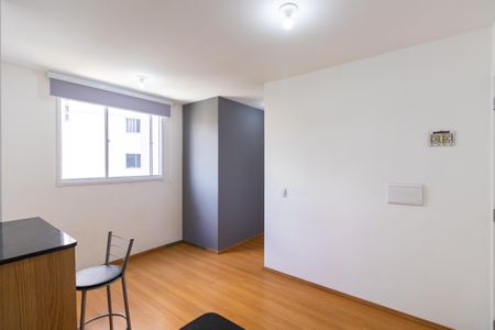 Apartamento para alugar com 2 quartos, 42m² em Parque Maria Helena, São Paulo