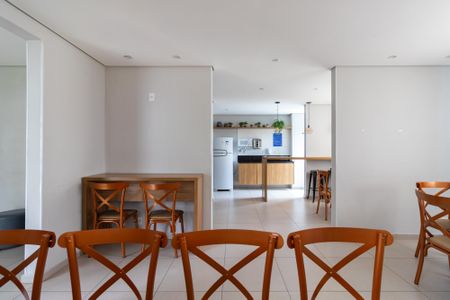 Apartamento para alugar com 42m², 2 quartos e sem vaga