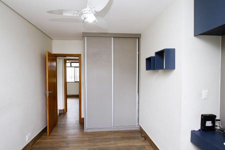 Apartamento para alugar com 100m², 3 quartos e 2 vagasQuarto 2