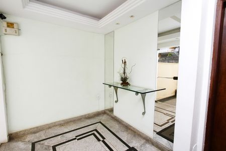 Apartamento para alugar com 100m², 3 quartos e 2 vagasHall de entrada