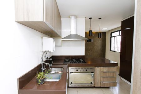 Apartamento para alugar com 100m², 3 quartos e 2 vagasCozinha