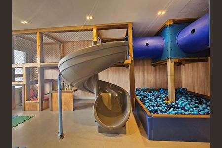 Apartamento à venda com 93m², 2 quartos e 2 vagasBrinquedoteca