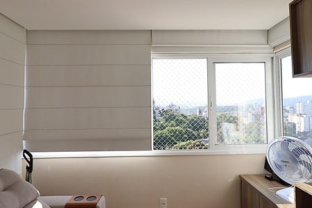 Janela da Sala de apartamento à venda com 3 quartos, 68m² em Petrópolis, Porto Alegre