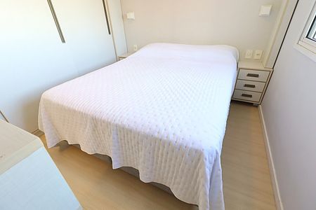 Suíte de apartamento à venda com 3 quartos, 68m² em Petrópolis, Porto Alegre