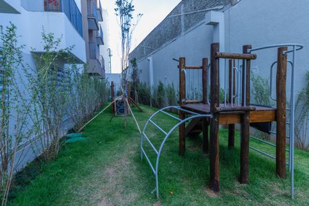 Apartamento para alugar com 37m², 2 quartos e sem vagaÁrea comum - Playground