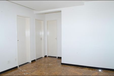 Apartamento para alugar com 42m², 2 quartos e 1 vagaSala
