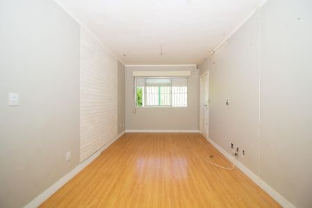 Sala  de apartamento para alugar com 2 quartos, 55m² em Jardim Itu, Porto Alegre