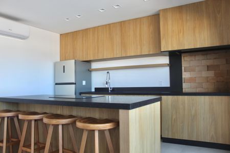 Apartamento para alugar com 70m², 2 quartos e 1 vagaÁrea comum - Salão de festas