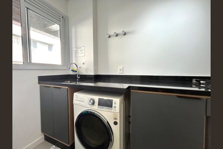 Apartamento para alugar com 70m², 2 quartos e 1 vagaÁrea de serviço 