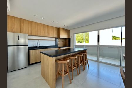 Apartamento para alugar com 70m², 2 quartos e 1 vagaÁrea comum - Salão de festas