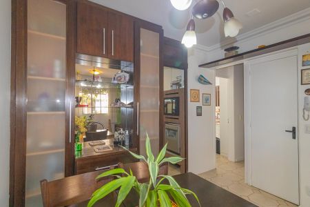 Casa de condomínio para alugar com 96m², 4 quartos e 2 vagasSala