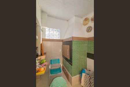 Casa de condomínio para alugar com 96m², 4 quartos e 2 vagasCozinha e Churrasqueira