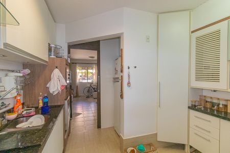 Casa de condomínio para alugar com 96m², 4 quartos e 2 vagasCozinha e Área de Serviço