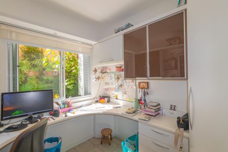 Casa de condomínio para alugar com 96m², 4 quartos e 2 vagasQuarto 1