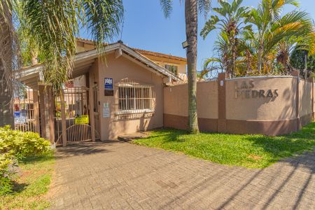 Casa de condomínio para alugar com 96m², 4 quartos e 2 vagasPortaria