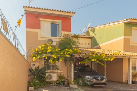 Casa de condomínio para alugar com 96m², 4 quartos e 2 vagasFachada