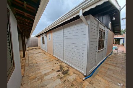 Casa de condomínio à venda com 230m², 4 quartos e 4 vagasÁrea externa