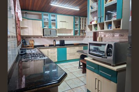 Casa de condomínio à venda com 230m², 4 quartos e 4 vagasCozinha