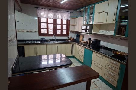 Casa de condomínio à venda com 230m², 4 quartos e 4 vagasCozinha