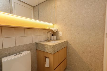 Apartamento à venda com 43m², 2 quartos e sem vaga Apartamento à venda com 43m², 2 quartos e sem vagaBanheiro