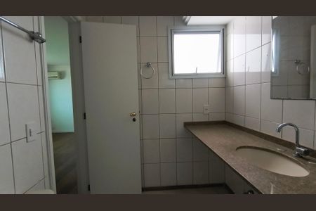 Apartamento à venda com 205m², 4 quartos e 2 vagasBanheiro da Suíte 2