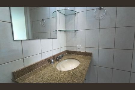 Apartamento à venda com 205m², 4 quartos e 2 vagasBanheiro da Suíte 1