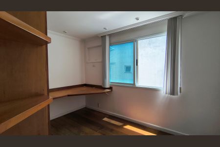 Apartamento à venda com 205m², 4 quartos e 2 vagasQuarto 1