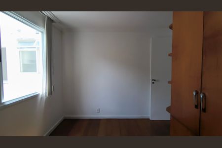 Apartamento à venda com 205m², 4 quartos e 2 vagasQuarto 1