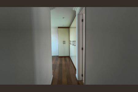 Apartamento à venda com 205m², 4 quartos e 2 vagasSuíte 2