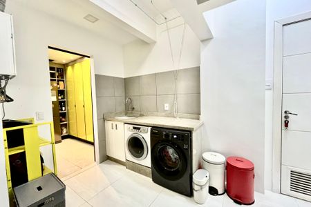 Apartamento à venda com 100m², 3 quartos e 1 vagaÁrea de Serviço