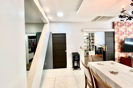 Apartamento à venda com 100m², 3 quartos e 1 vagaSala 