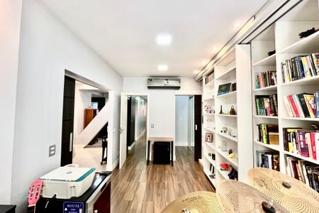 Sala  de apartamento à venda com 3 quartos, 100m² em Copacabana, Rio de Janeiro