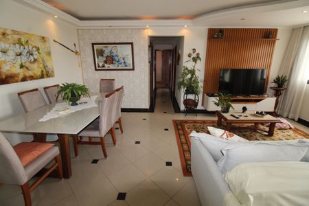 Apartamento para alugar com 127m², 3 quartos e 2 vagasSala