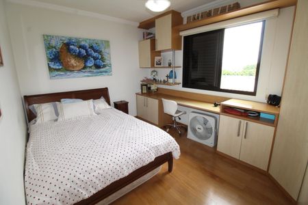 Apartamento para alugar com 127m², 3 quartos e 2 vagasQuarto 2