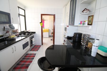 Apartamento para alugar com 127m², 3 quartos e 2 vagasCozinha