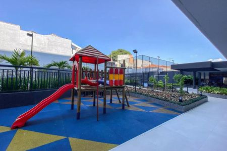 Apartamento à venda com 104m², 3 quartos e 2 vagas Apartamento à venda com 104m², 3 quartos e 2 vagasÁrea comum - Playground