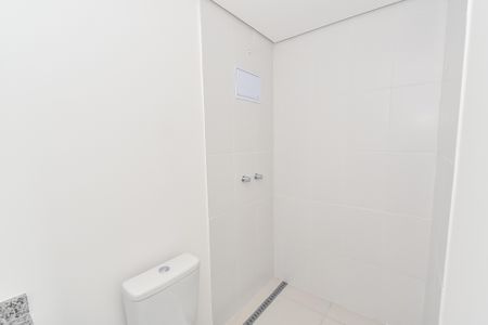 Apartamento à venda com 104m², 3 quartos e 2 vagas Apartamento à venda com 104m², 3 quartos e 2 vagasBanheiro da suíte 3
