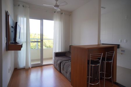 Sala de apartamento para alugar com 2 quartos, 42m² em Humaitá, Porto Alegre