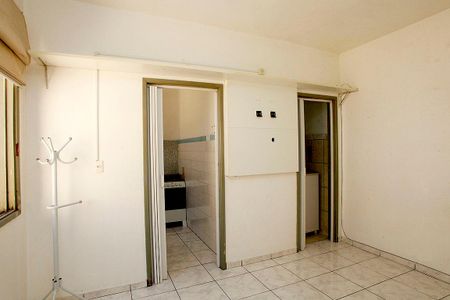 Studio - Sala / Quarto de kitnet/studio para alugar com 1 quarto, 23m² em Menino Deus, Porto Alegre