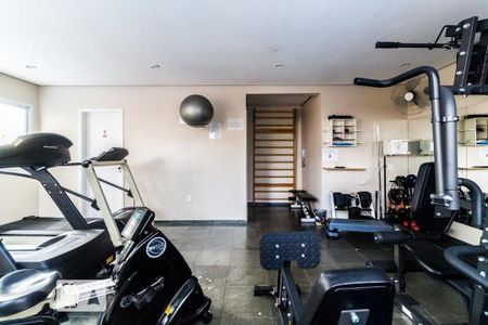 Apartamento à venda com 130m², 3 quartos e 2 vagasÁrea comum - Academia