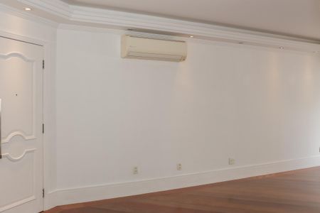 Apartamento à venda com 130m², 3 quartos e 2 vagasSala