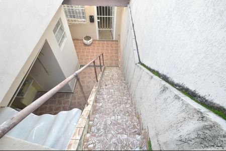 Casa à venda com 85m², 2 quartos e 1 vagaEscada de acesso ao Terraço