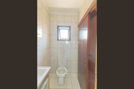 Casa de condomínio para alugar com 100m², 2 quartos e 2 vagasBanheiro da Suíte